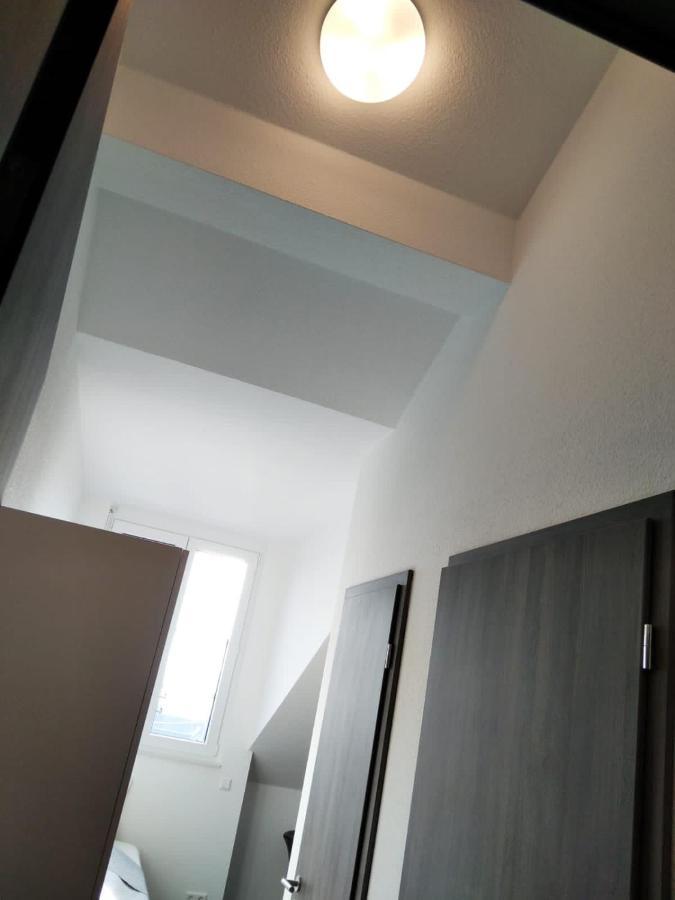 ליינפלדן-אכטרדינגן Sroom Stuttgart Flughafen Messe מראה חיצוני תמונה